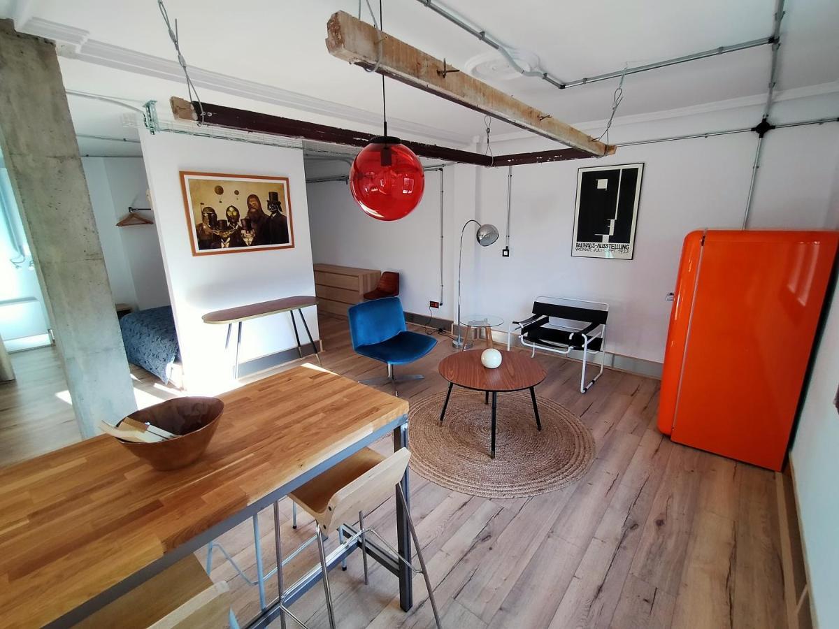 Lotila Flats Mieres Appartement Mieres  Buitenkant foto