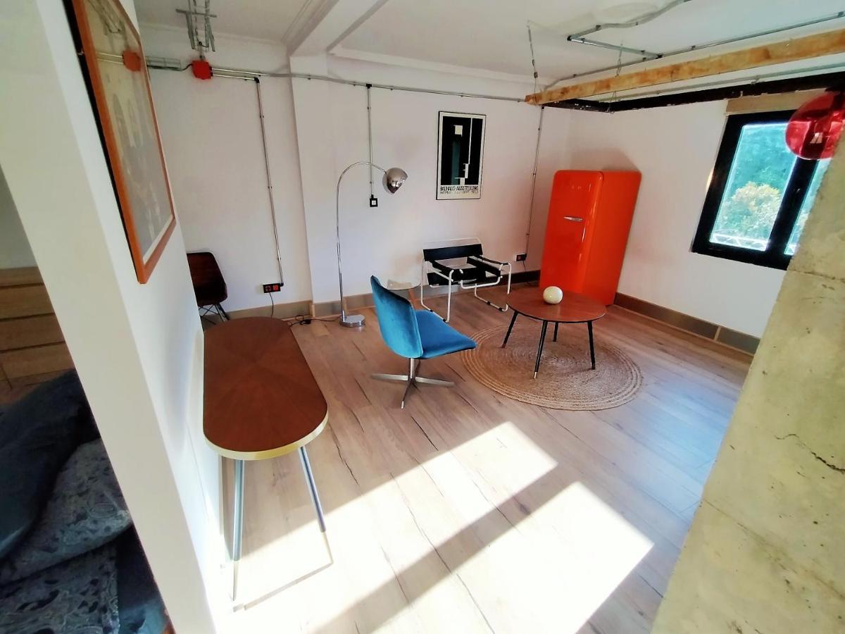 Lotila Flats Mieres Appartement Mieres  Buitenkant foto