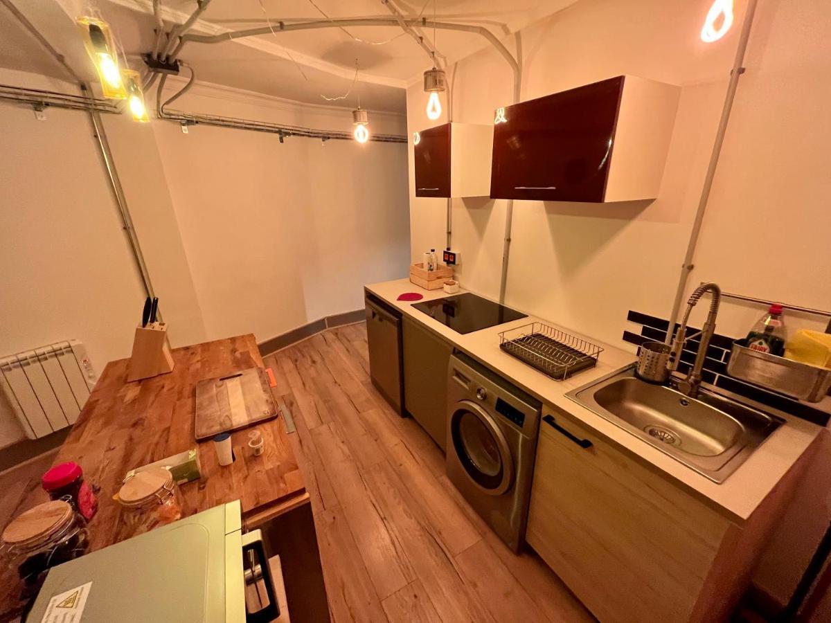 Lotila Flats Mieres Appartement Mieres  Buitenkant foto